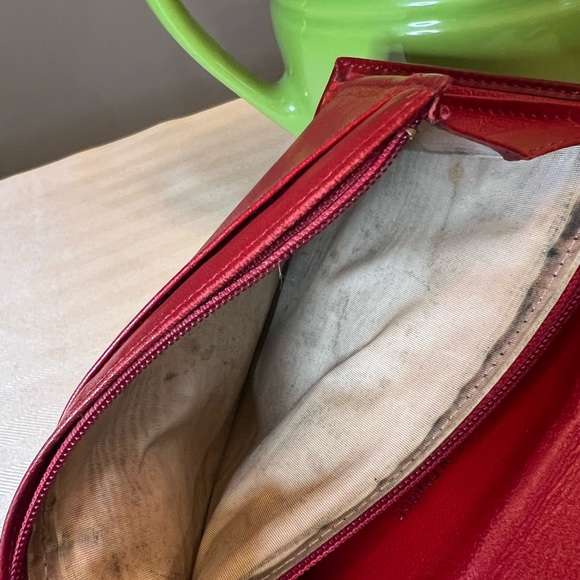 CHANEL Rare Deep Red Patent Leather w/ Silver CC Logo Bifold Organizer Wallet - Picture 8 of 10